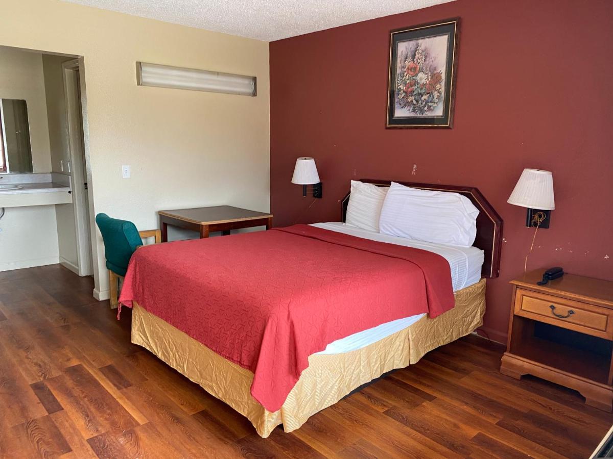 Budget Inn Дотан Экстерьер фото